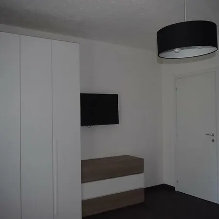 شقة I Puritani On The *