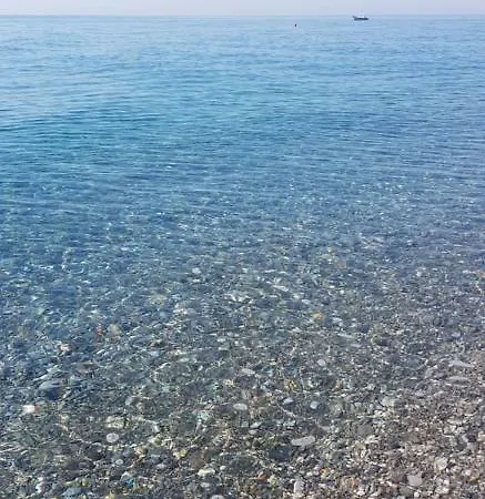 I Puritani On The Appartamento Giardini Naxos