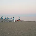 I Puritani On The * 贾迪尼-纳克索斯