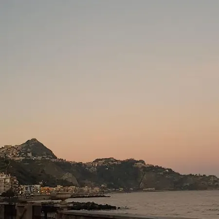 Апартаменти I Puritani On The *