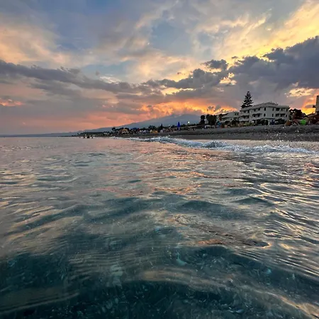 I Puritani On The Апартаменти *