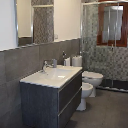 I Puritani On The Джардіні-Наксос